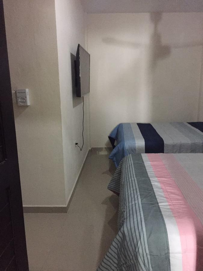 Hotel Suites La Roca Канкун Экстерьер фото
