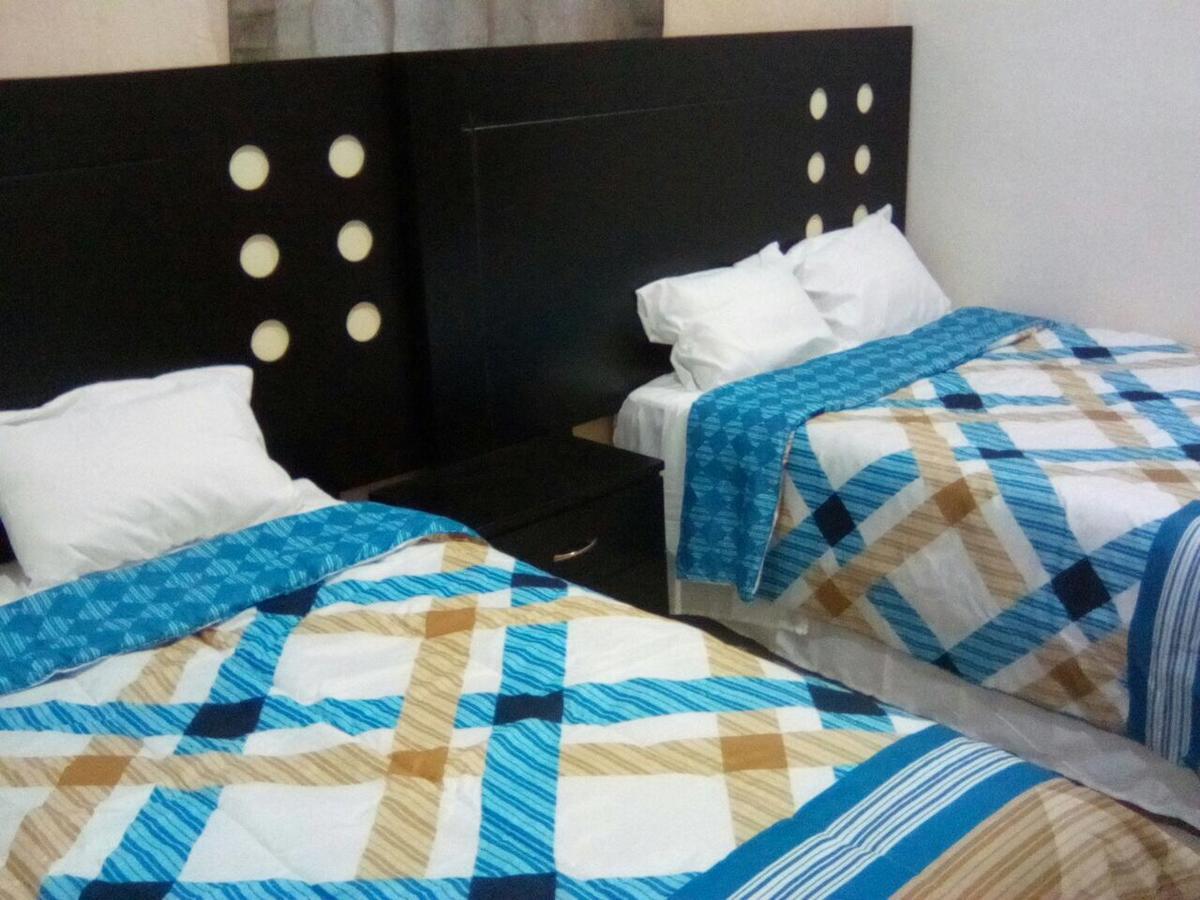 Hotel Suites La Roca Канкун Экстерьер фото