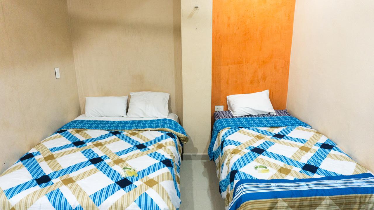 Hotel Suites La Roca Канкун Экстерьер фото