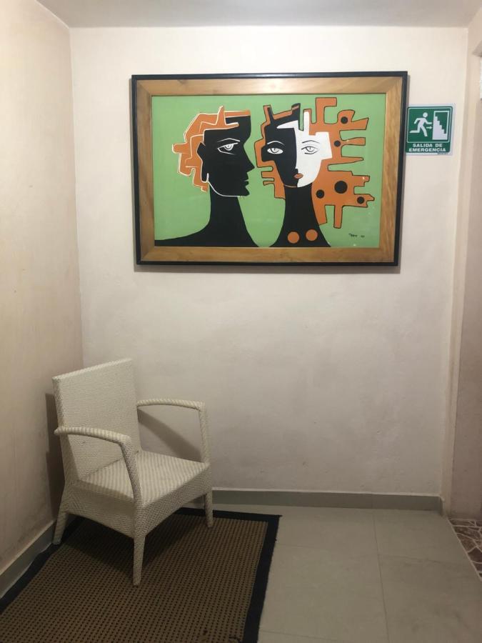 Hotel Suites La Roca Канкун Экстерьер фото