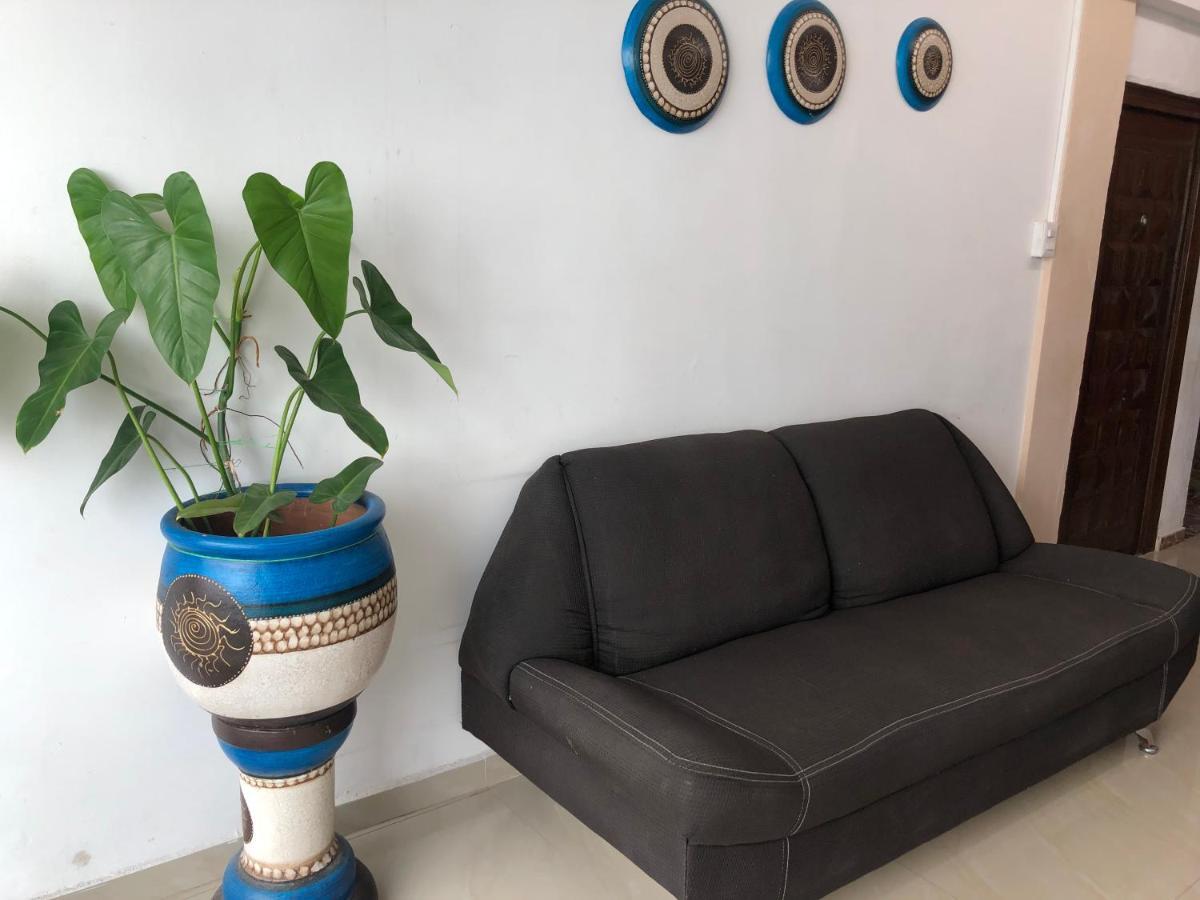 Hotel Suites La Roca Канкун Экстерьер фото