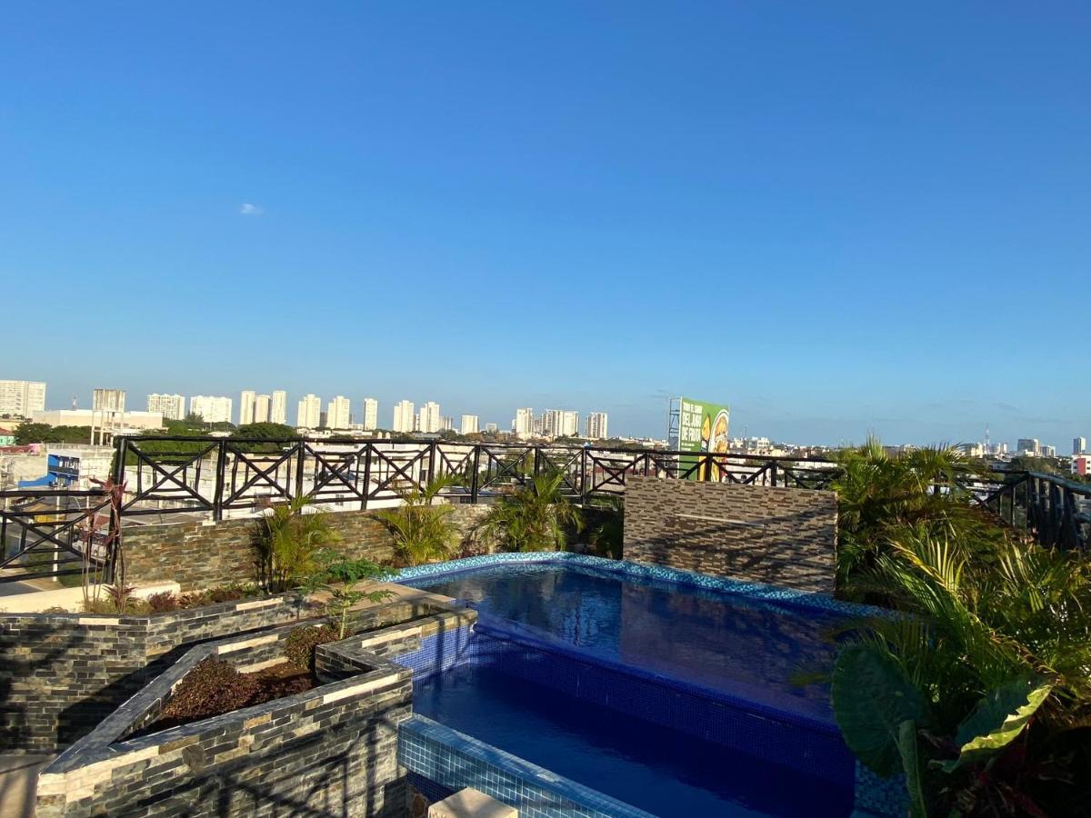 Hotel Suites La Roca Канкун Экстерьер фото