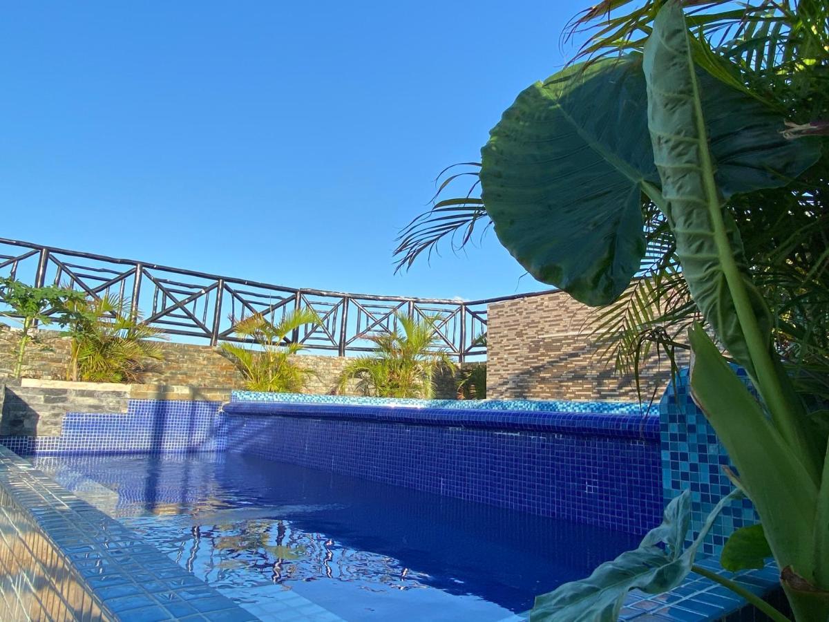 Hotel Suites La Roca Канкун Экстерьер фото